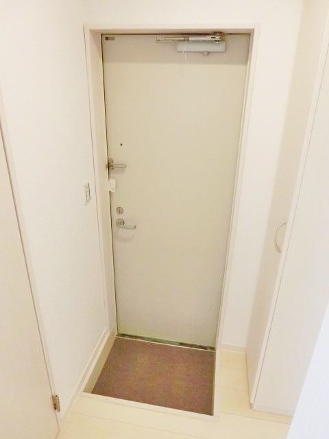 玄関　同施工会社イメージ