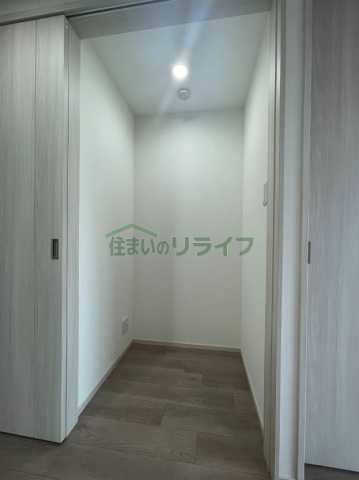 収納　スプランディッド西日暮里 参考