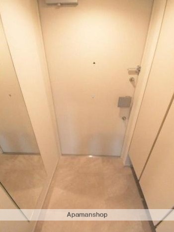 ＪＲ山手線 五反田駅 徒歩7分 15階建 築4年の玄関写真