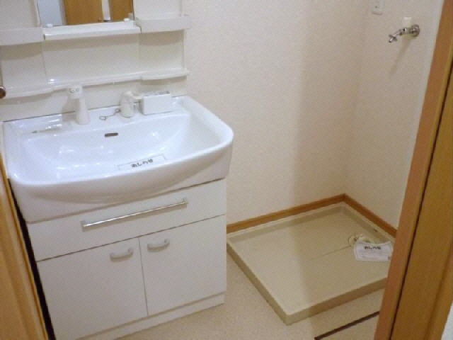 洗面設備　同型タイプ