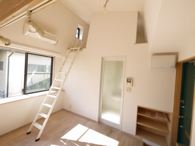 カリメーラ高井戸東の居間写真
