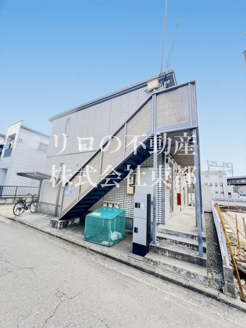 建物外観　周辺は閑静な住宅街ですので落ち着いた住環境です！