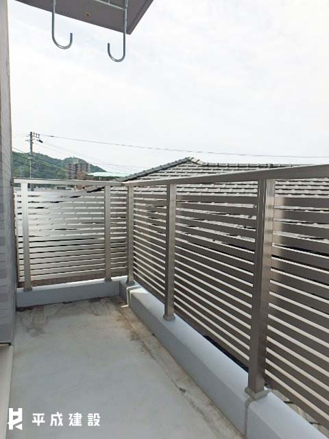 バルコニー　バルコニー
