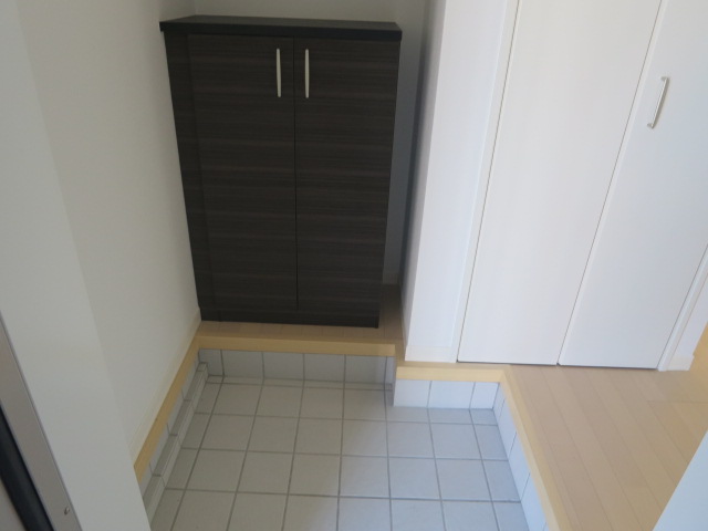 玄関　同タイプ参照