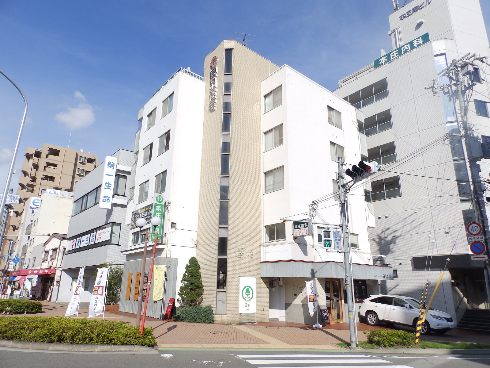 建物外観　駅前です