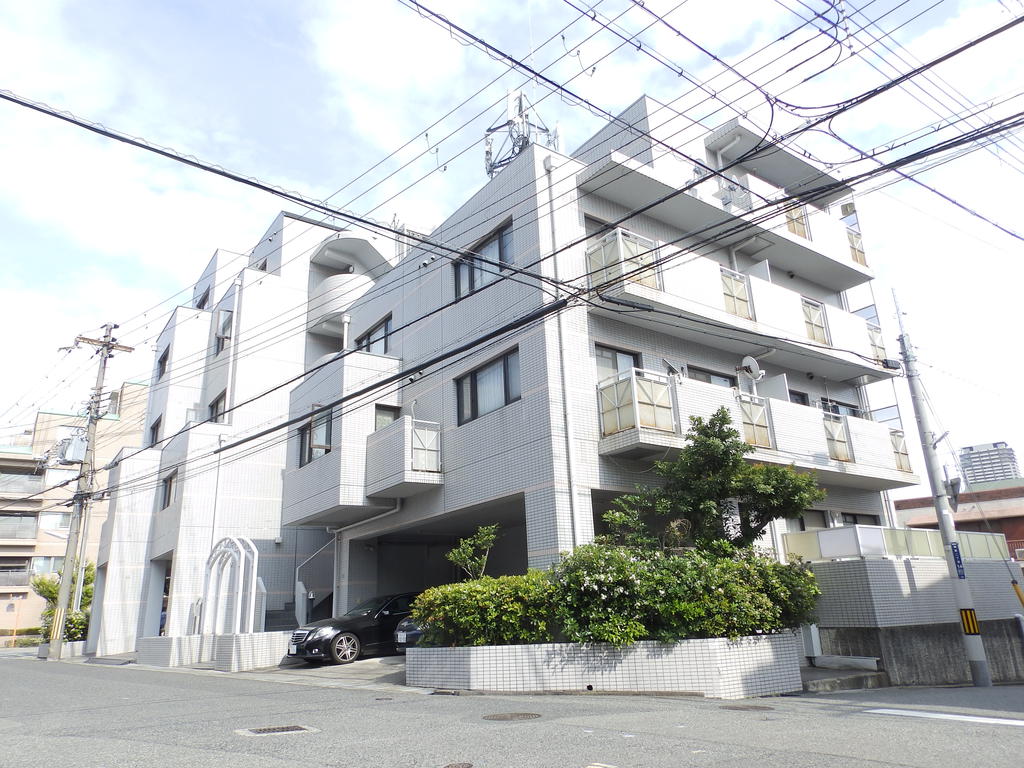 建物外観　駅まですぐです