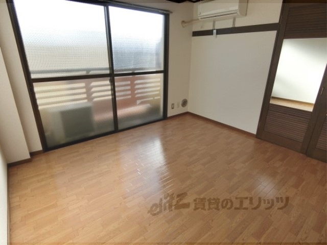 居室・リビング　洋室