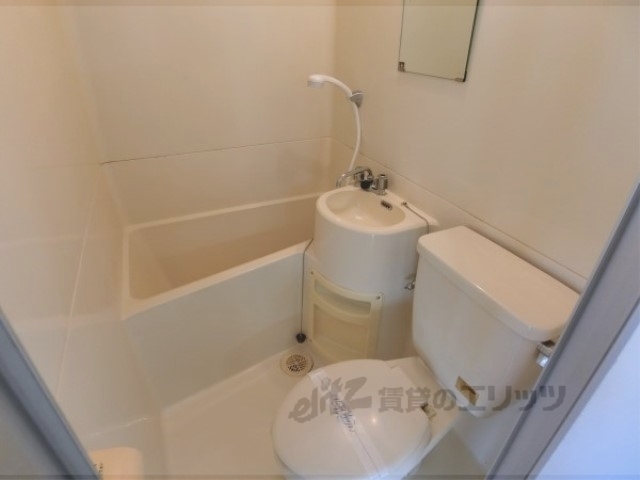 バス・シャワールーム　バス