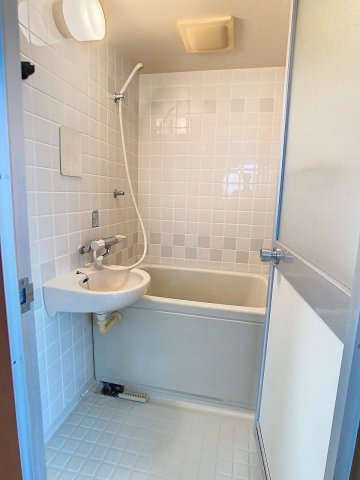 バス・シャワールーム　2024年5月撮影※現況を優先致します。