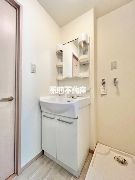 洗面設備　別部屋写真流用