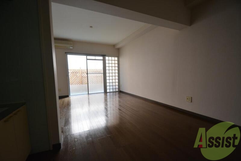 居室・リビング　綺麗なリビングで快適な広さです。