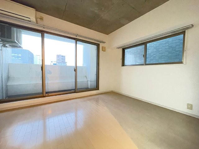 居室・リビング　宅配ボックスがあります