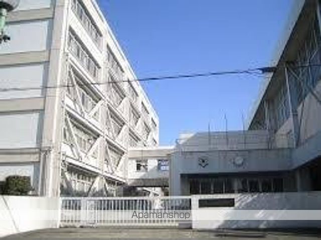 高校・高専　豊橋高校（高校・高専）まで1088m