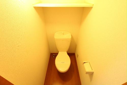 トイレ　バスルーム・トイレの独立設計で快適な毎日を！