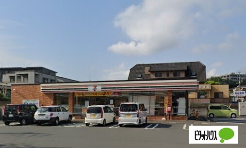 コンビニ　セブンイレブン富士宮黒田店（コンビニ）まで779m
