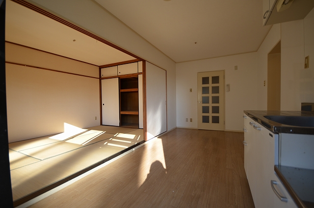 居室・リビング　別号室の写真です