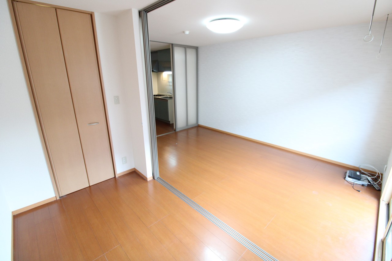 居室・リビング　＊同物件、別部屋になります