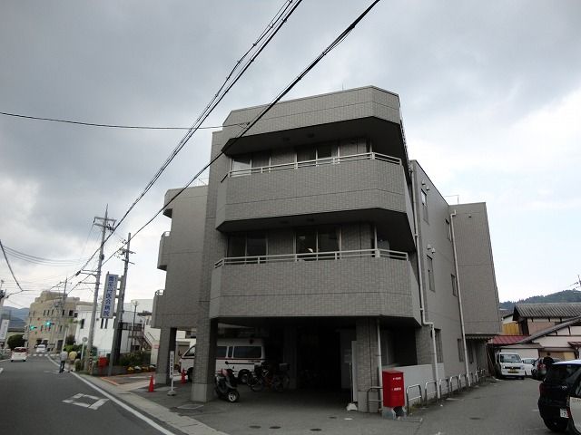 【南丹市園部町木崎町のマンションの病院】