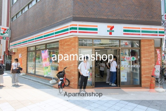 コンビニ　セブンイレブン（コンビニ）まで100m