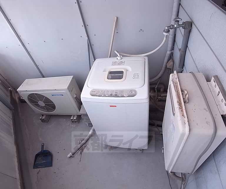 その他設備　備え付きの冷蔵庫です。