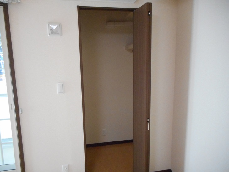 収納　クローゼット内