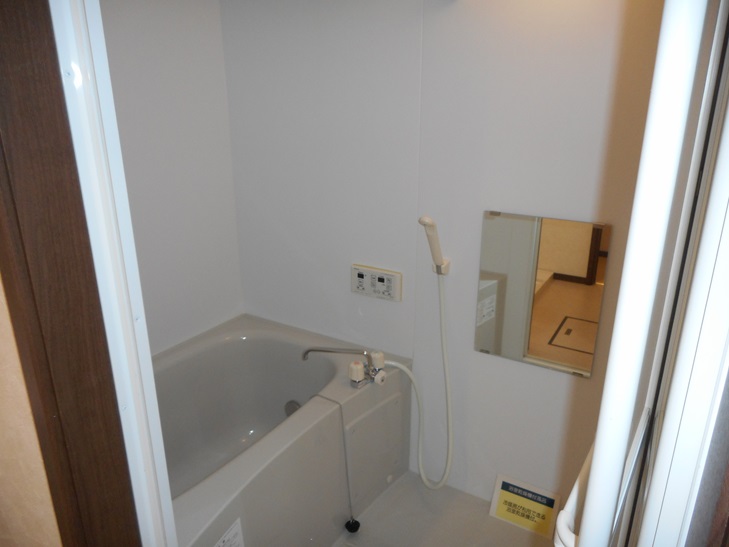バス・シャワールーム　追炊き付、浴室乾燥機付
