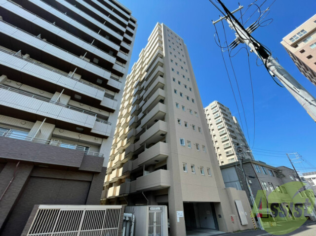 【UURコート札幌北三条の建物外観】