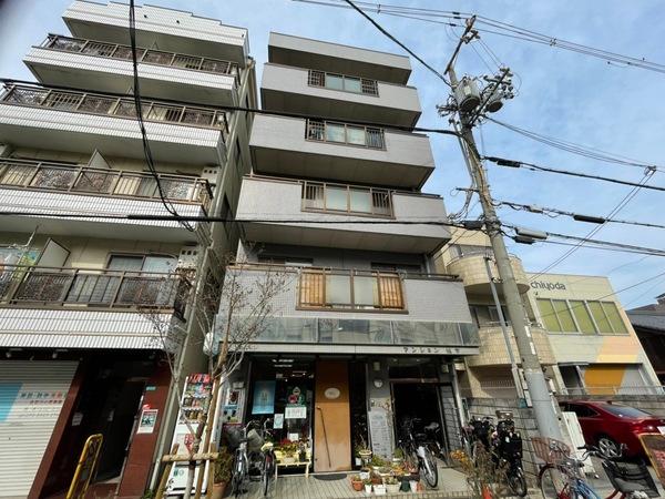 建物外観　ワンフロア２戸