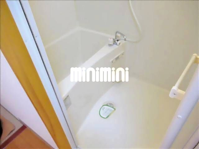 バス・シャワールーム　別号室の内装写真