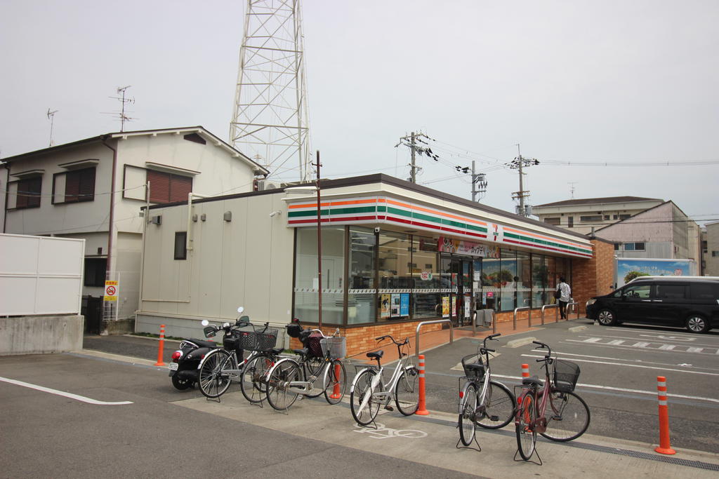 コンビニ　セブンイレブン守口藤田町4丁目店（コンビニ）まで211m