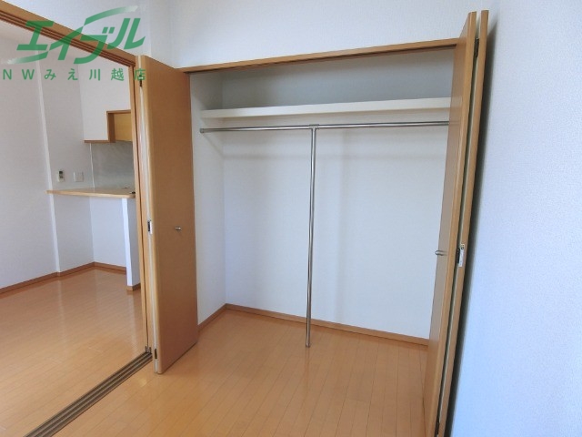 収納　収納同型参考写真