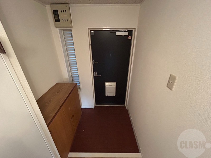 玄関　シューズボックスございます