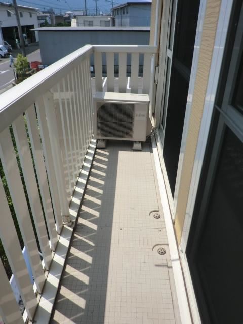 バルコニー　南向きの陽の入るバルコニーです。