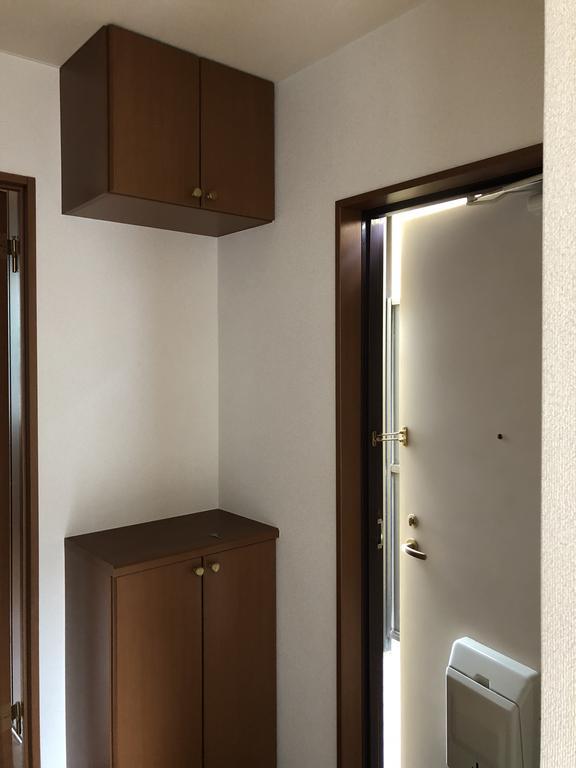 玄関　下駄箱付