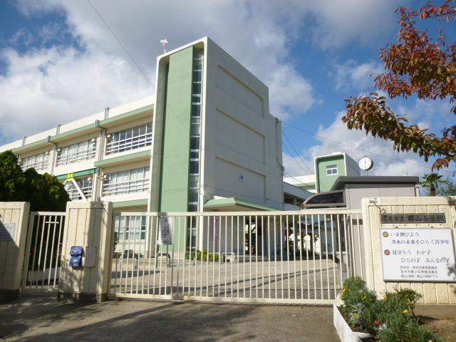 小学校　茨木市立郡山小学校（小学校）まで3618m