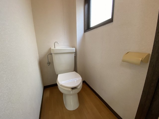 フナド ハイツ カマクラのトイレ写真