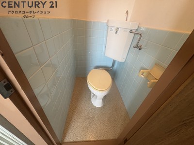 トイレ　お風呂トイレ別のセパレートタイプです