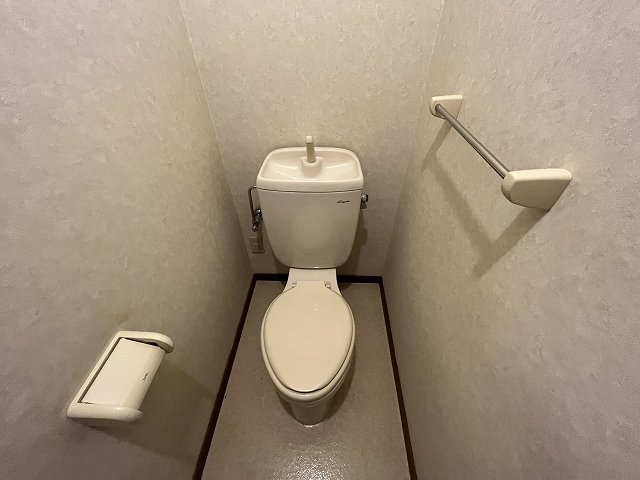 トイレ　シンプルで使いやすいトイレです
