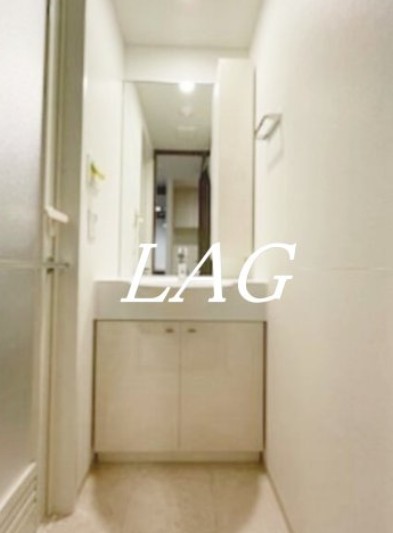 洗面設備　独立洗面台です。