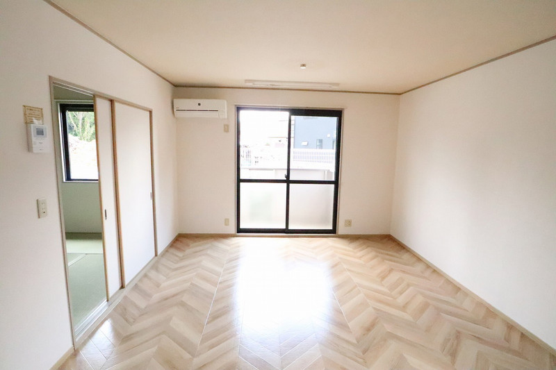 居室・リビング　※同タイプの写真です