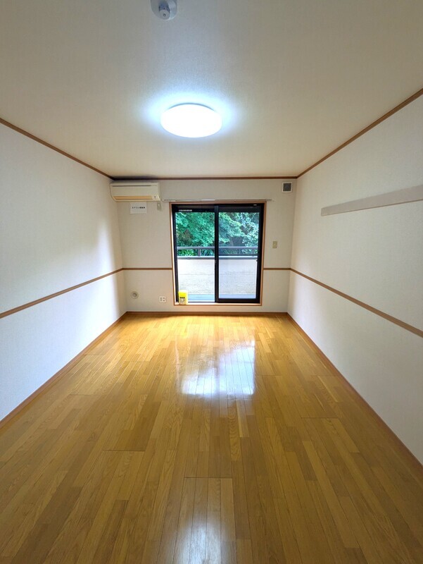 居室・リビング　別部屋の参考写真です。