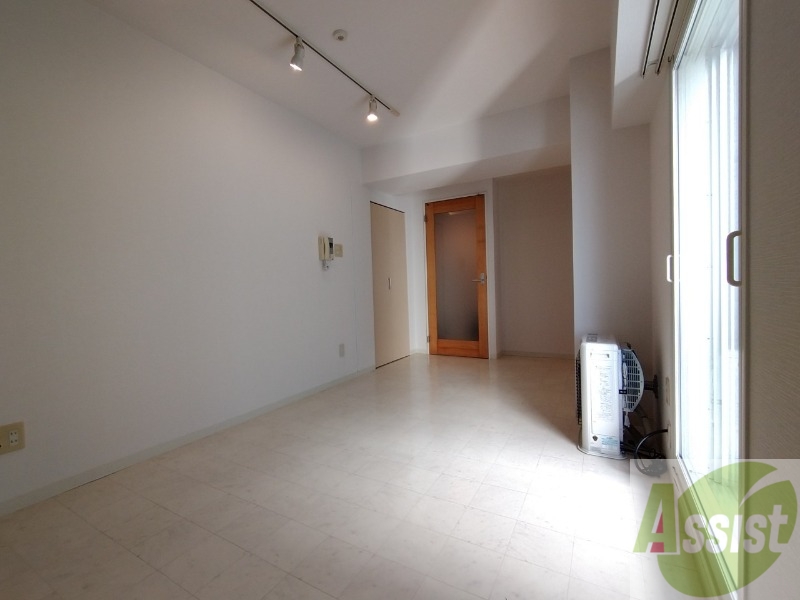 居室・リビング　広くてキレイなお部屋が広がっていて、充実した生活が送れそう。