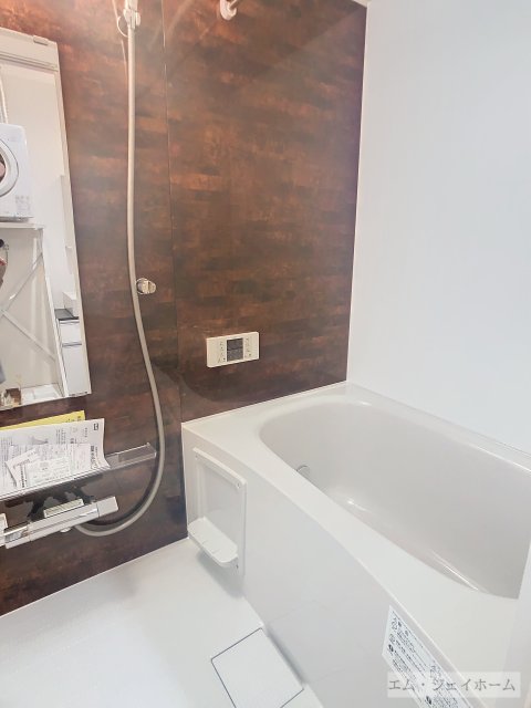 バス・シャワールーム　建築中