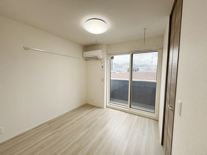 居室・リビング　同メーカー施工例