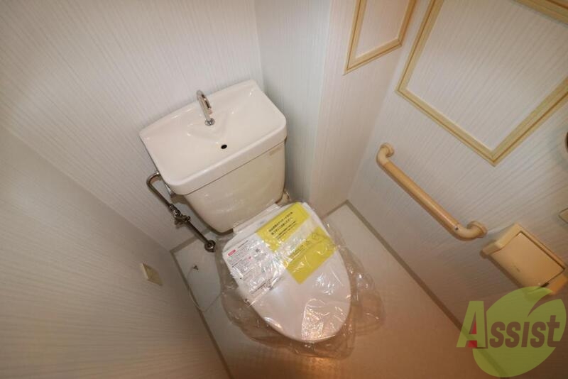 トイレ　洋式タイプのトイレですよ。