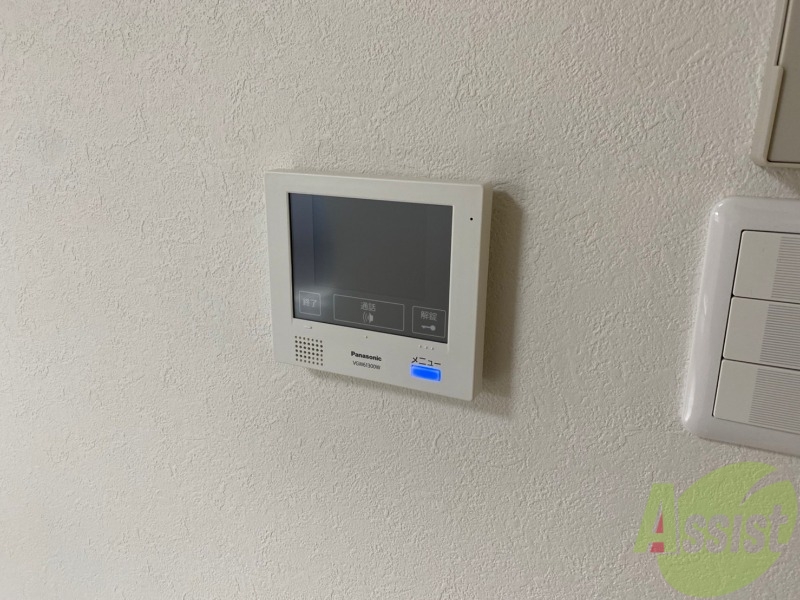 セキュリティ　ＴＶモニター付インターホンです。来客者の顔が見えるので安心！