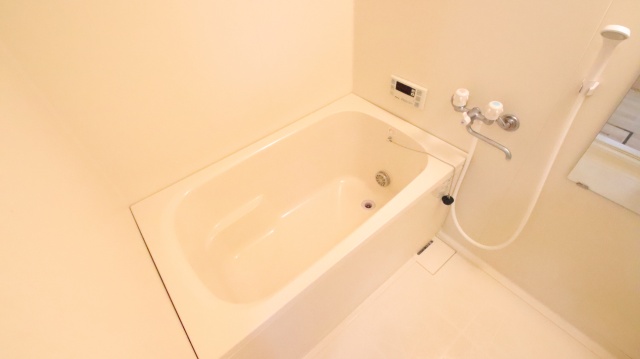 バス・シャワールーム　※別室の参考写真の為、現況優先です。