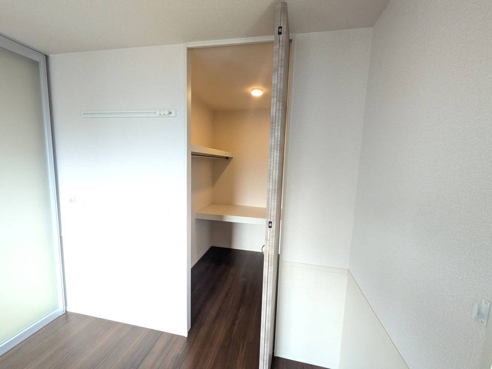 収納　ウォークインクローゼット