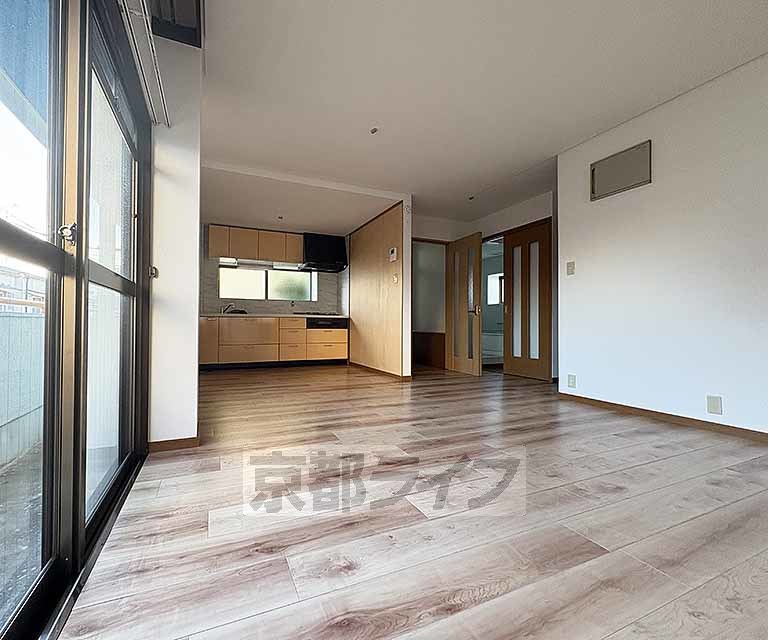 居室・リビング　とても広くキレイなお部屋です