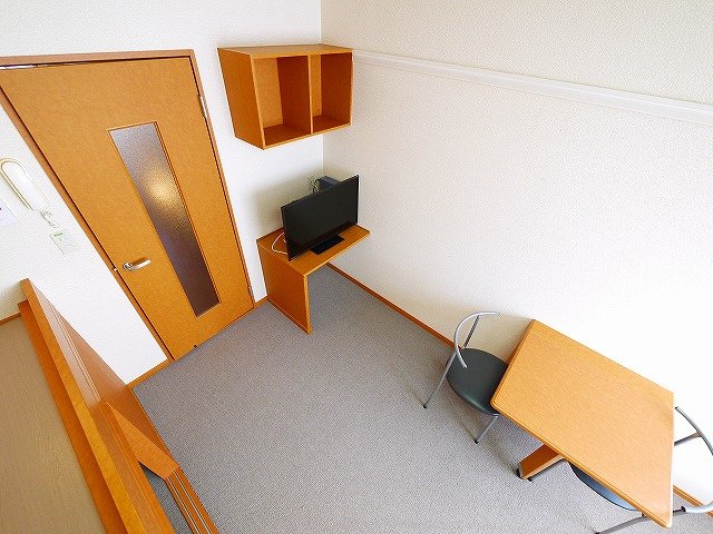 その他　2F部屋は室内専用階段